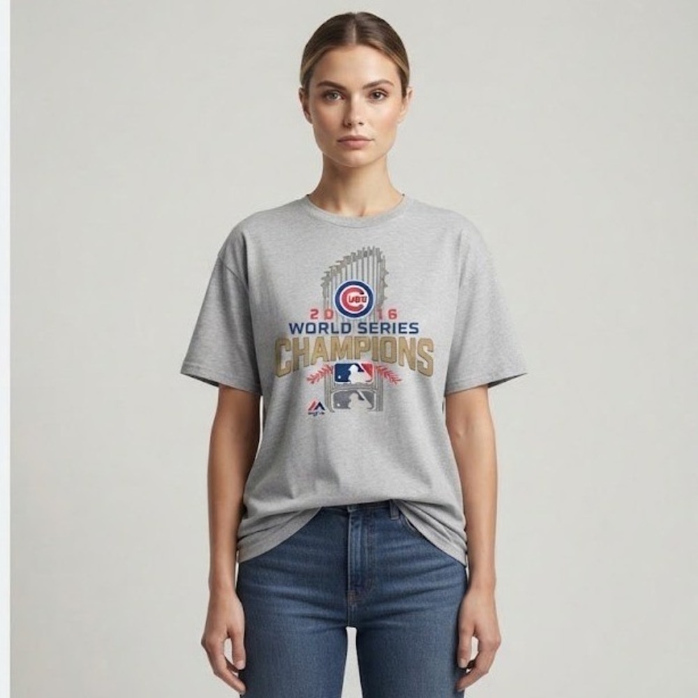 Majestic Chicago Cubs 2016 World Series Champions Grey T-Shirt Size L